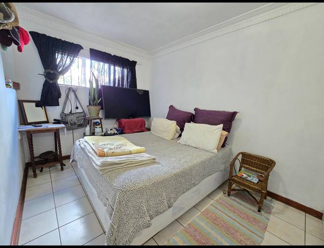 8 BEDROOM HOUSE FOR SALE IN BASSONIA